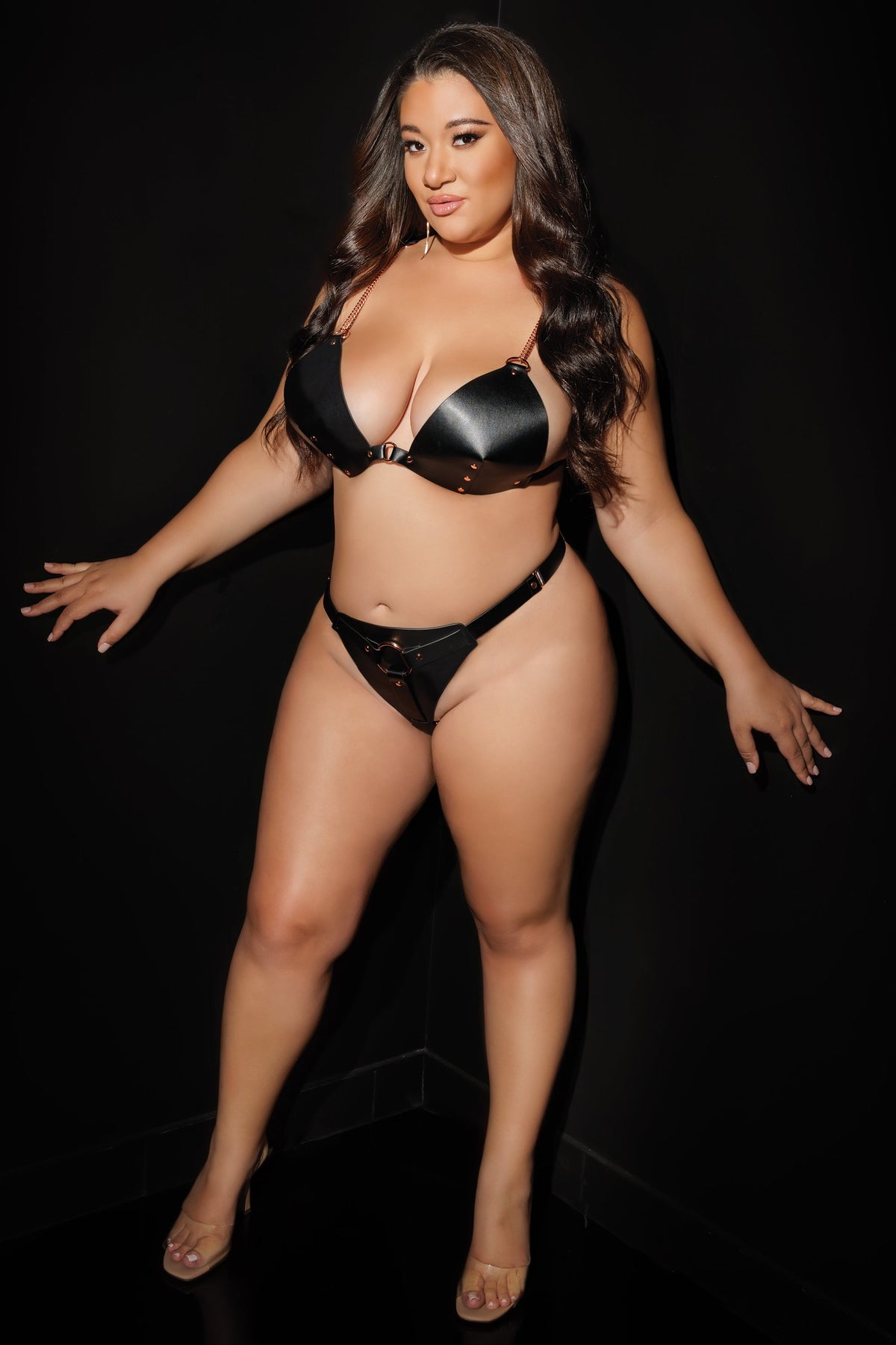 Coquette Pleasure Collection Queen Rose Metal Grommet Bra Set Black-Rebel Romance