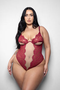 Queen Elusive Anya Lace Teddy