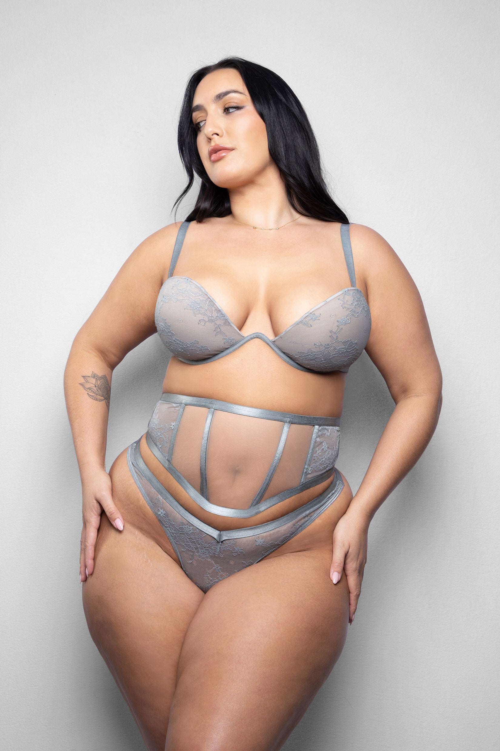 Queen Elusive Mila 3pc Lace Bra Set