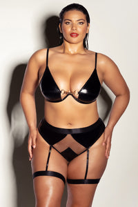 Fatale Plunge Bra Set