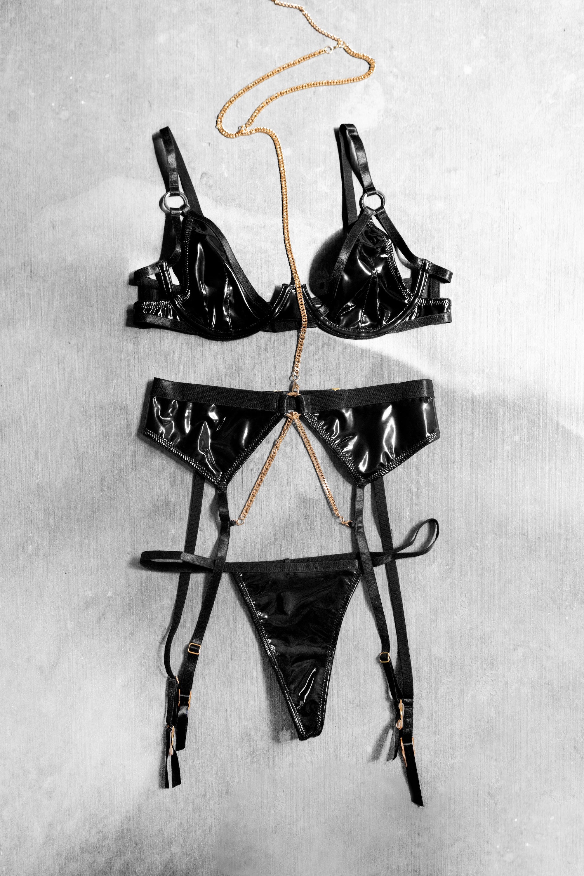 Femme Chained Gartered Bra Set