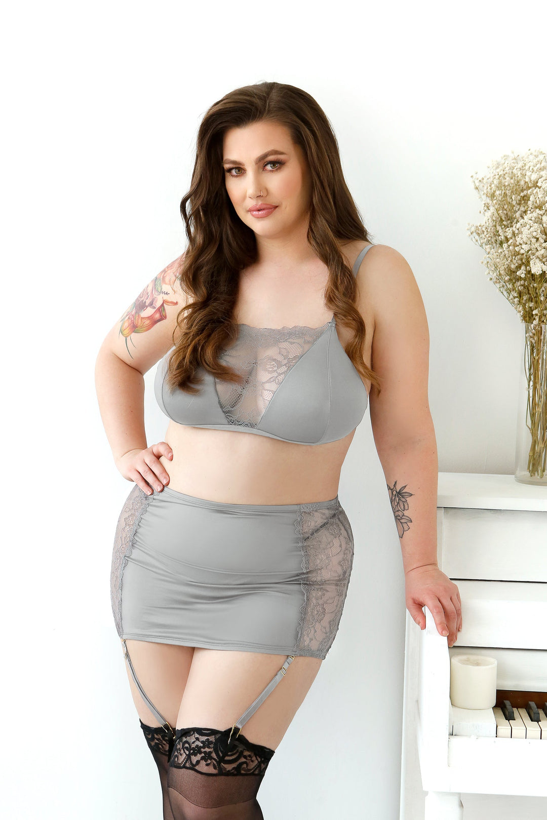 Fantasy Lingerie Queen Plus Layne Bralette Gartered Bra Set Gray-Rebel Romance