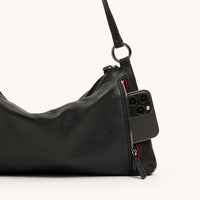 Kyle Med Leather Shoulder Handbag Black/Gunmetal