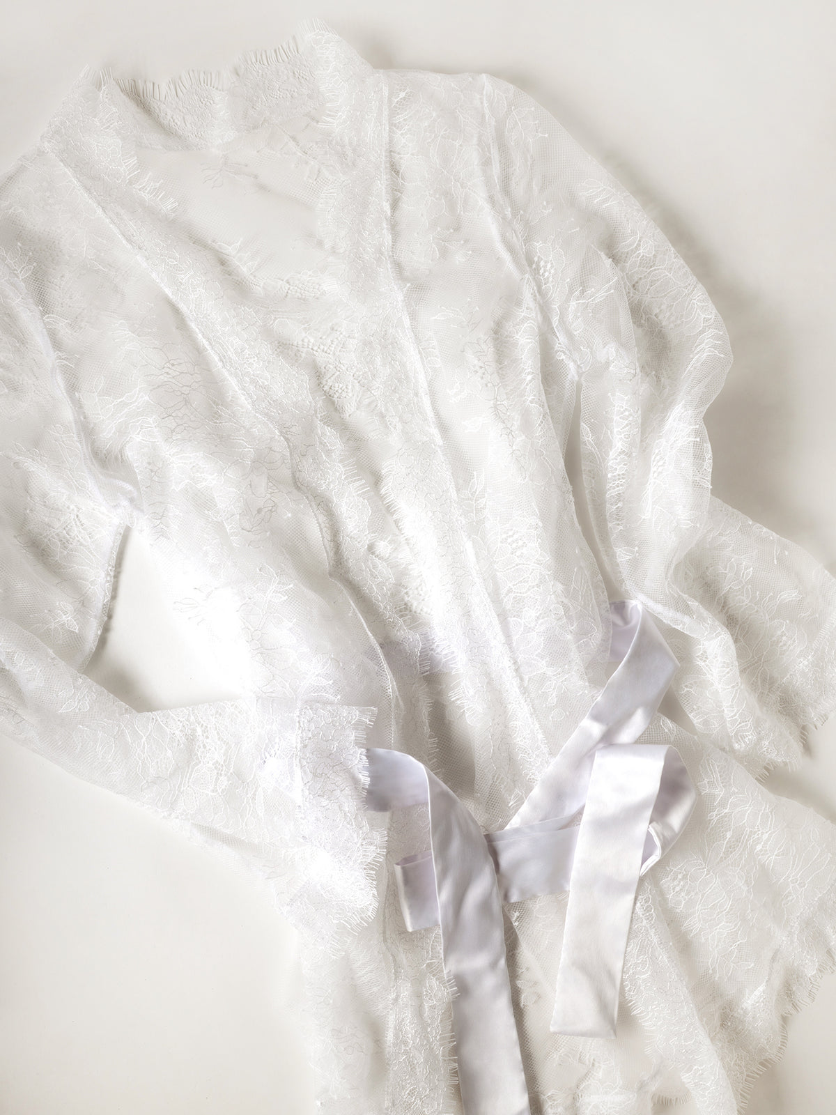 Amore Robe Feminine Lace