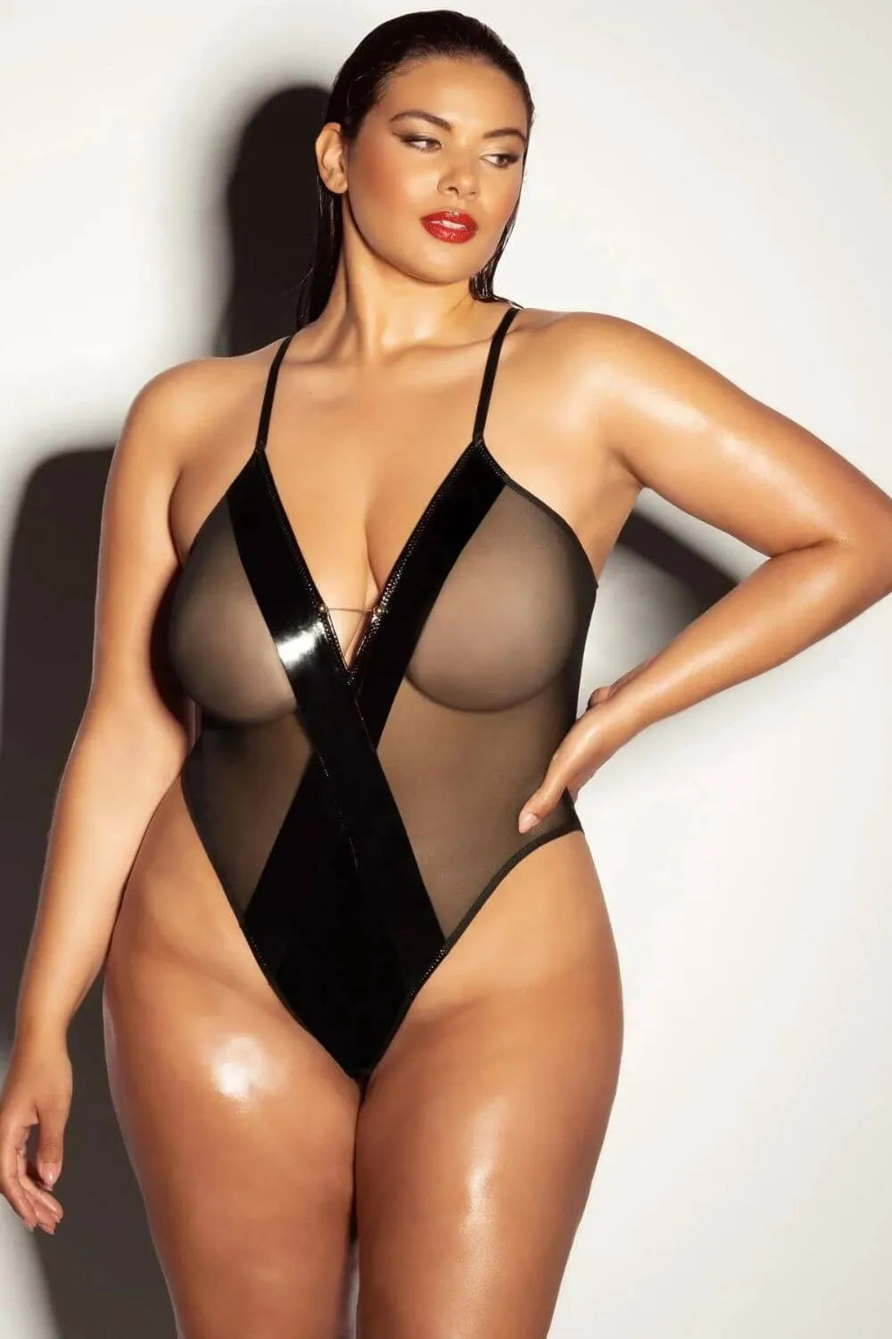 Oh la la Cheri Curvy Finesse Sheer Teddy Vinyl Black-Rebel Romance
