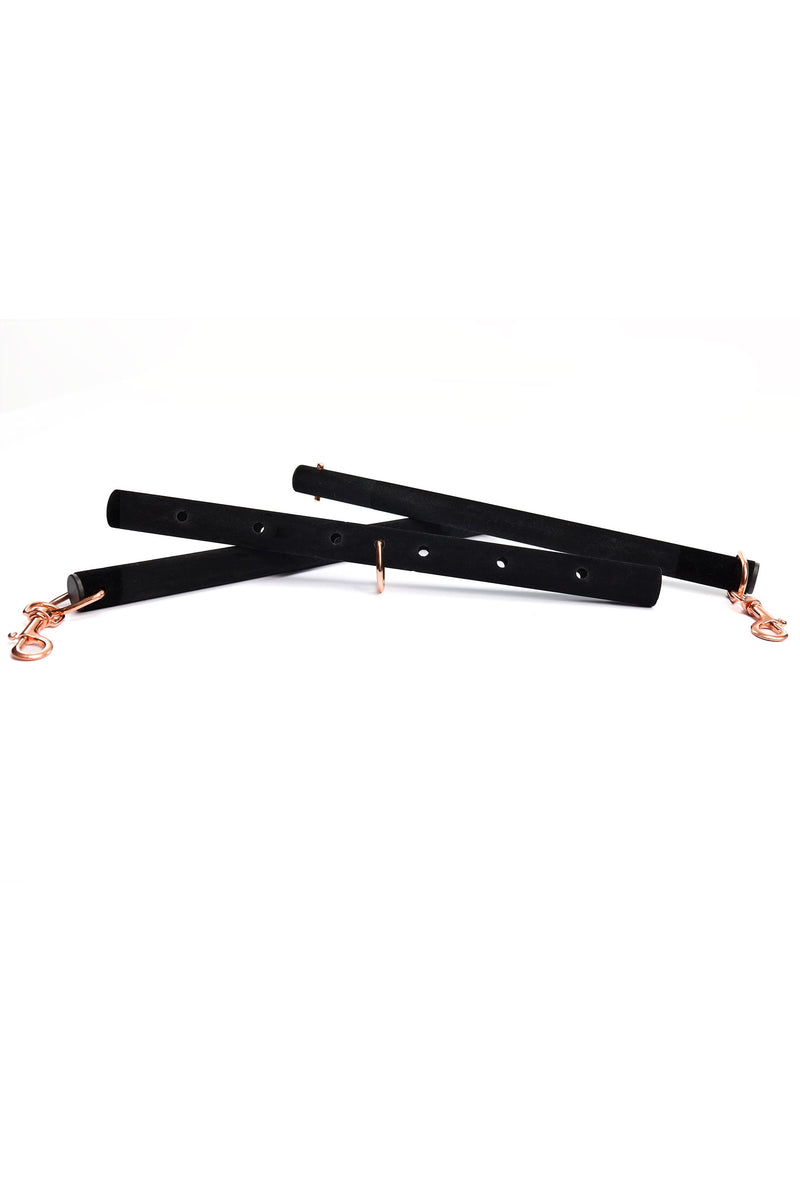 Pleasure Black Velvet Spreader Bar Rose Gold