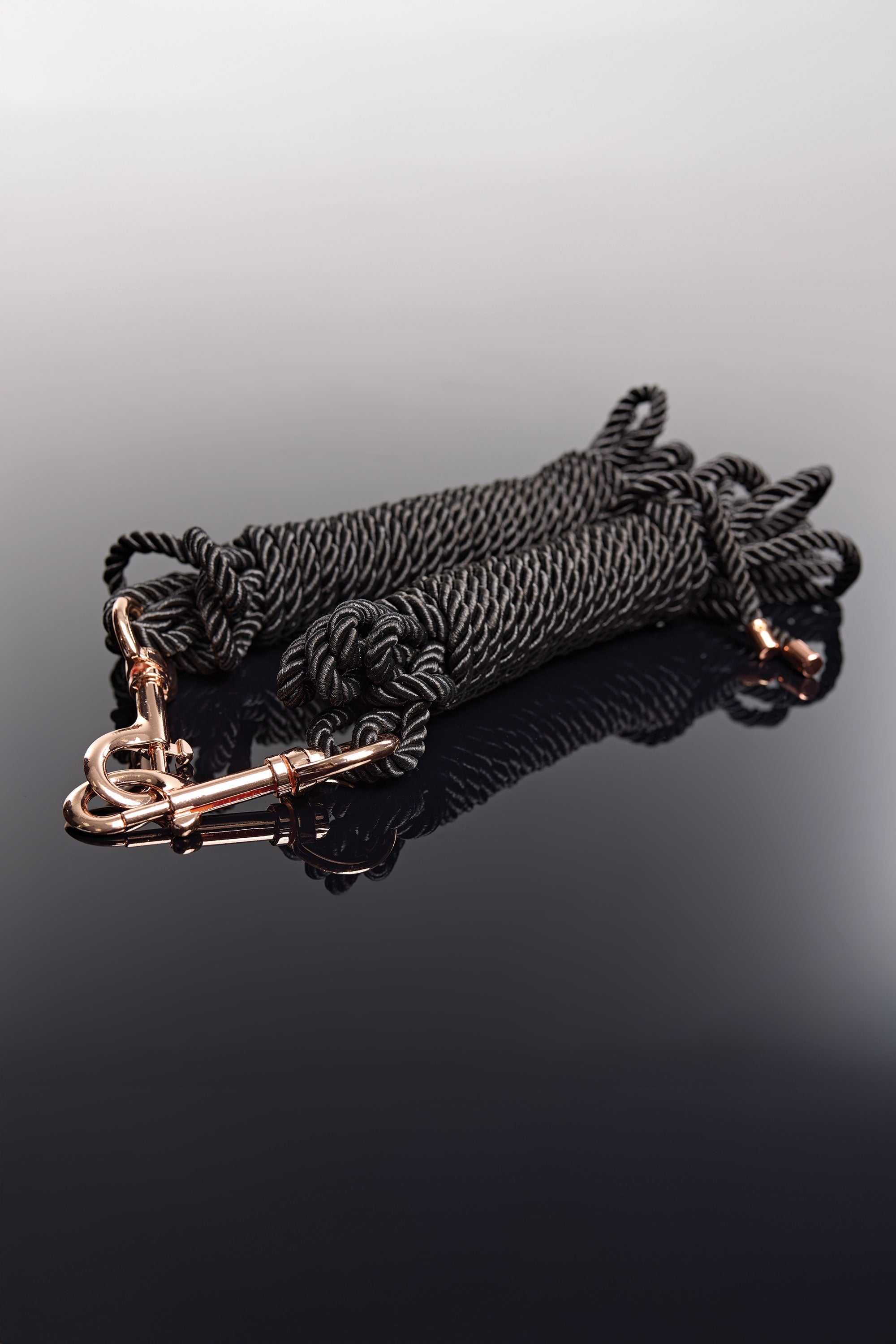 Pleasure Black Silky Smooth Rope Set Rose Gold Metal
