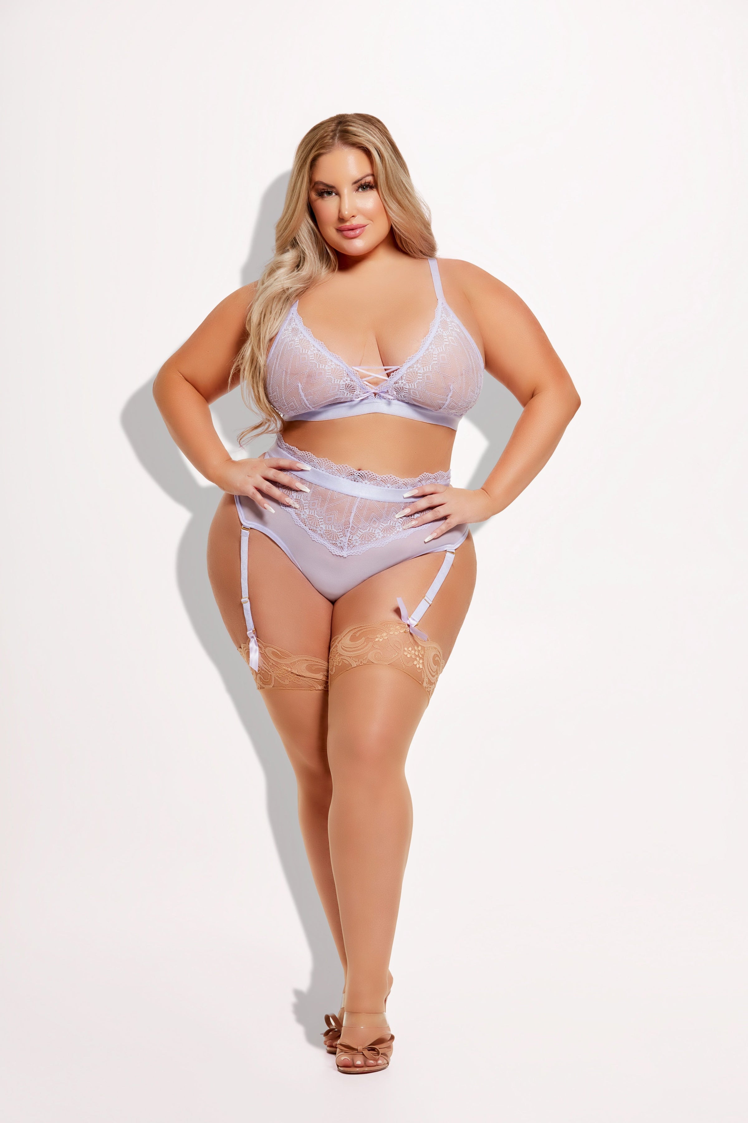 House of Desire Vivienne Timeless Lace & Micro Bralette & Thong Set